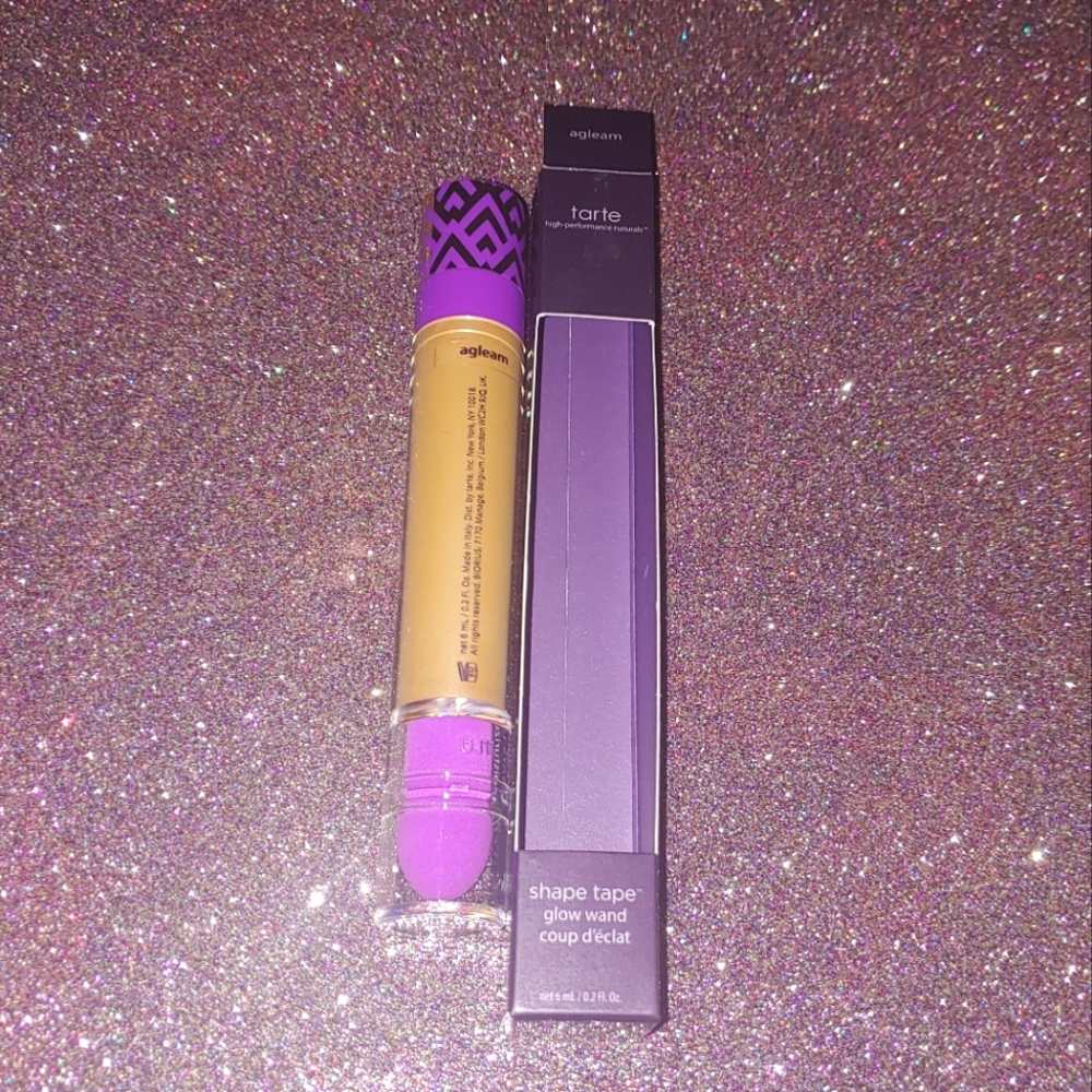Agleam shape tape glow wand sheer liquid brightener with Sponge End tarte